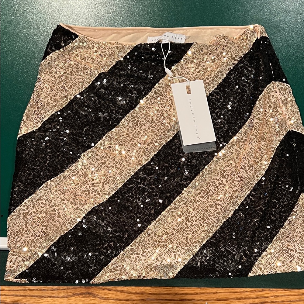 Endless Rose Sequin Mini skirt